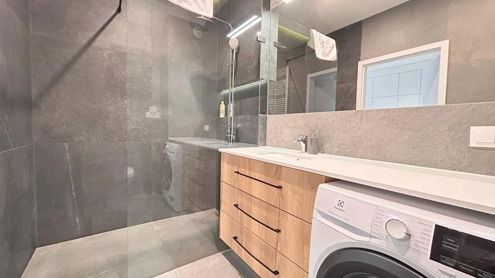 Apartmentprestige Central Station Krakow Apartment