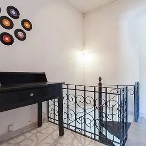 Duplex Alfama Apartment Lisbon